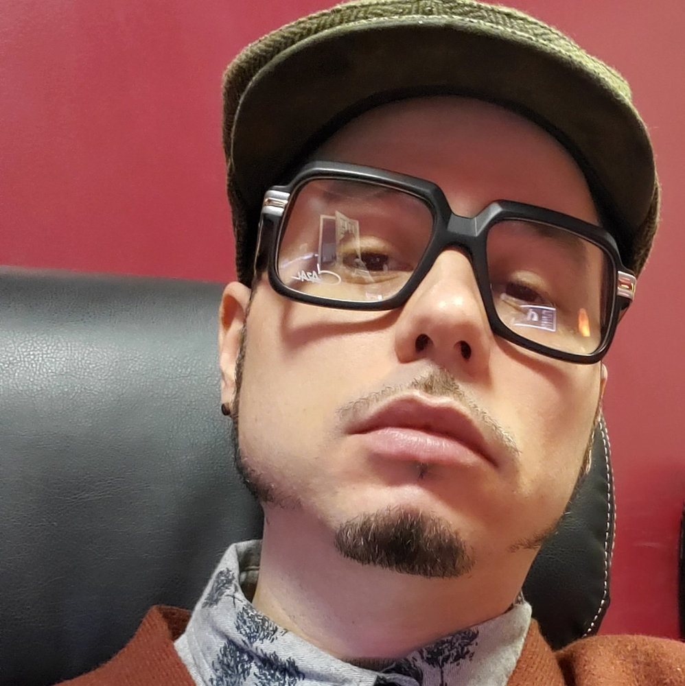 Meet your Posher, Jes